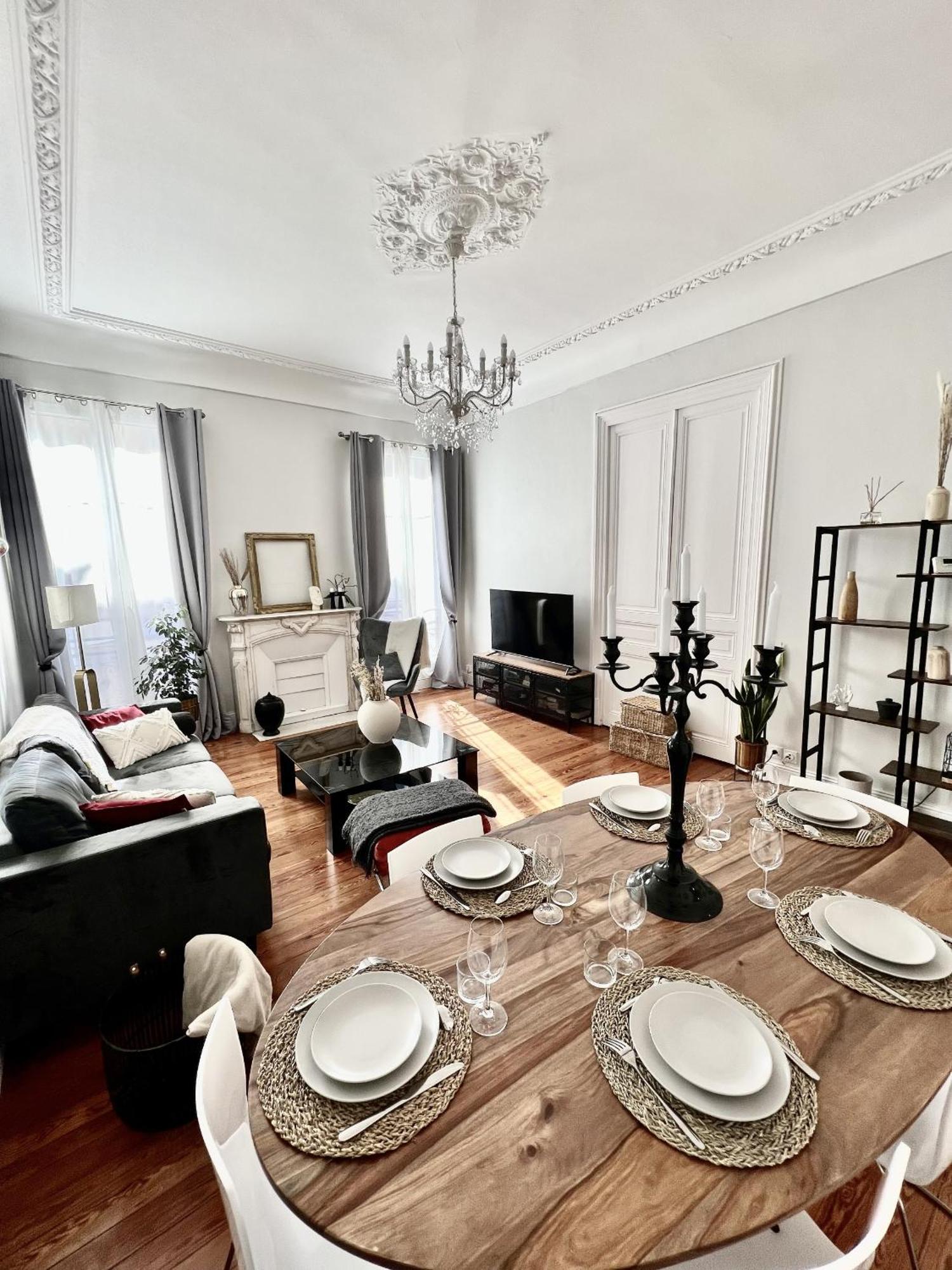 Superbe Appartement De 105 M2, Hyper Centre Avec Terrasse, Parking, A 5 Min De La Mer Nice Extérieur photo